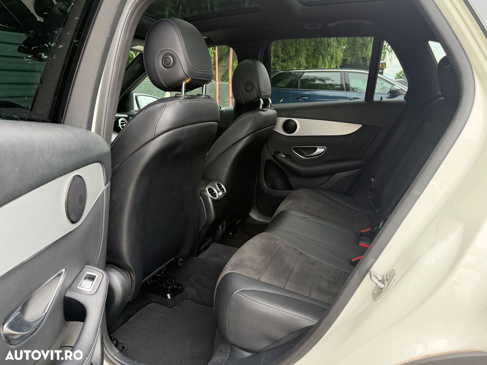 Mercedes-Benz GLC 220 d 4MATIC 9G-TRONIC AMG Line - 17