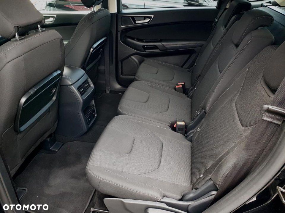 Ford S-Max - 36