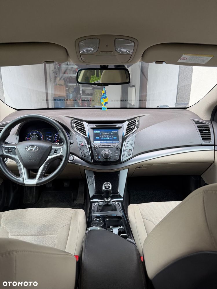 Hyundai i40 1.7 CRDi Comfort + - 27