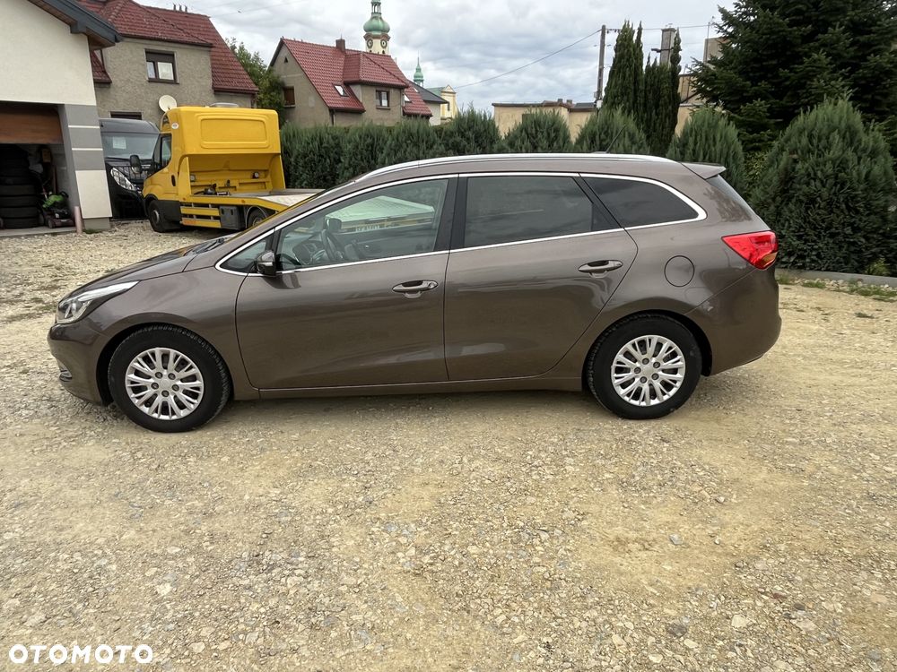 Kia Ceed 1.6 GDI ISG Spirit - 5