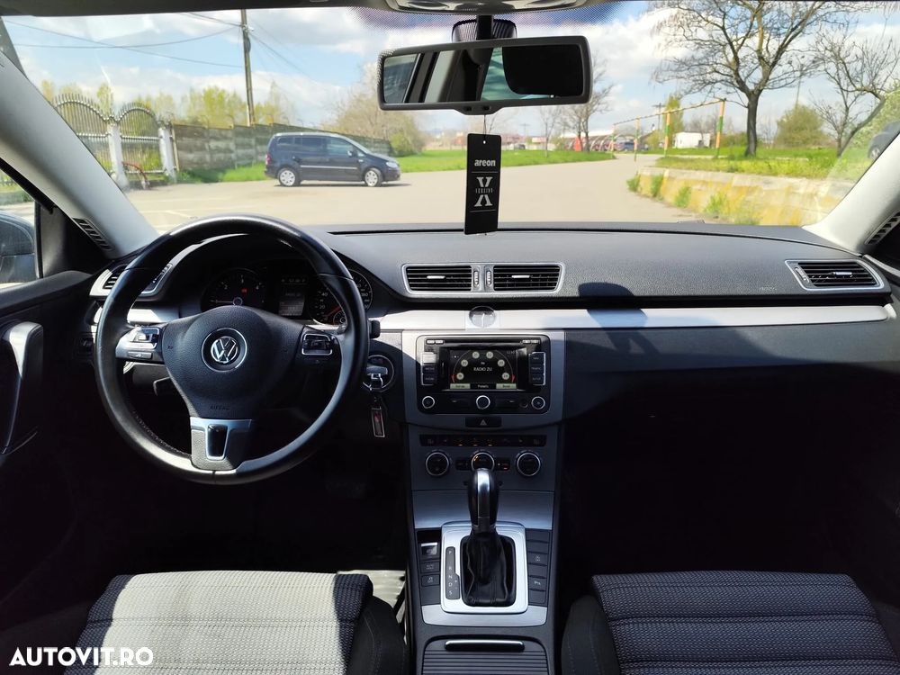 Volkswagen Passat - 6