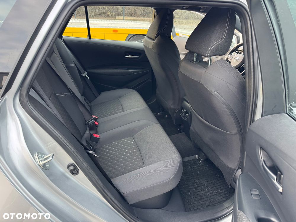 Toyota Corolla 1.8 Hybrid Comfort - 23