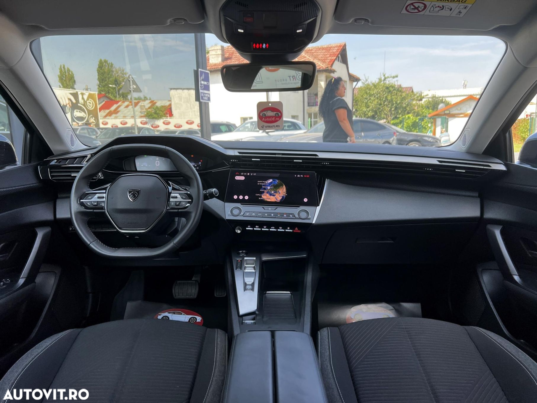 Peugeot 308 - 8