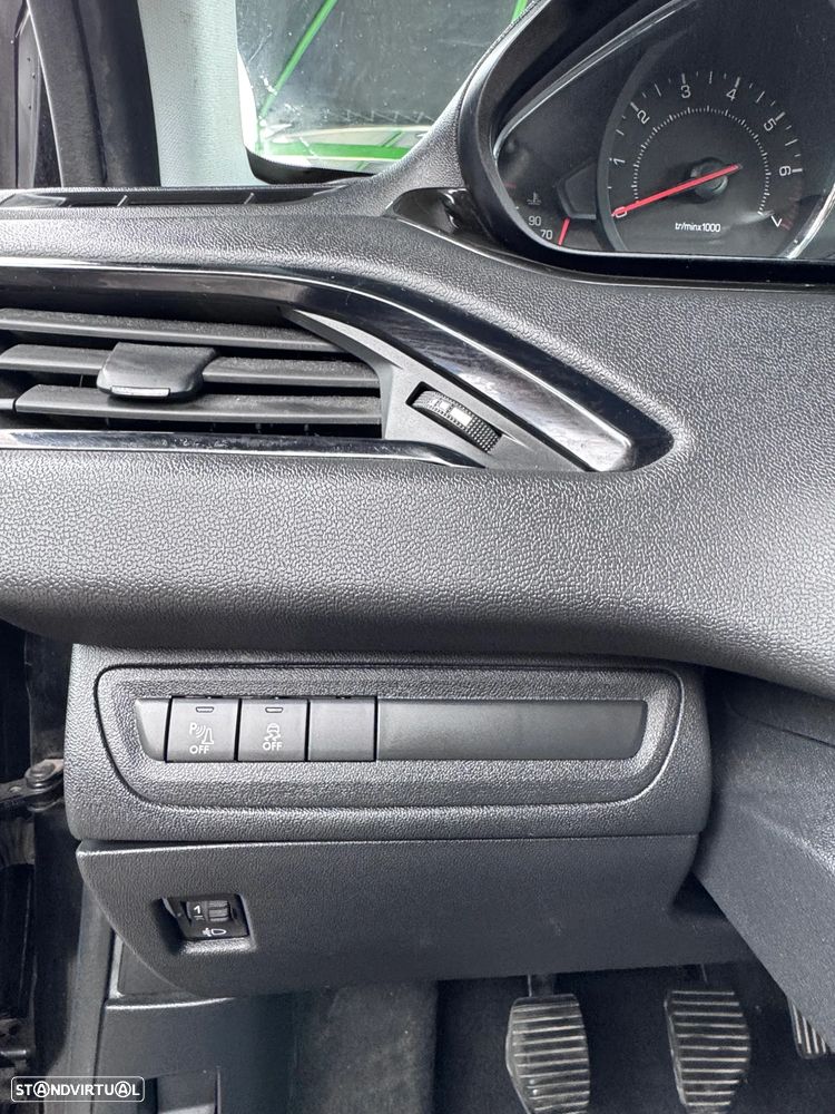 Peugeot 208 68 VTI Active - 24