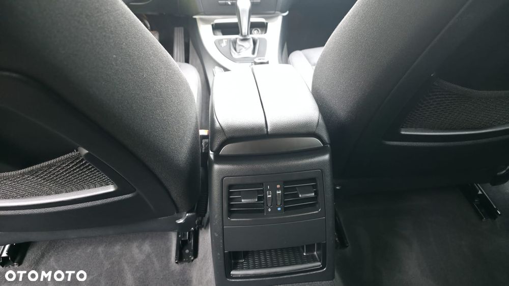 BMW Seria 3 - 16