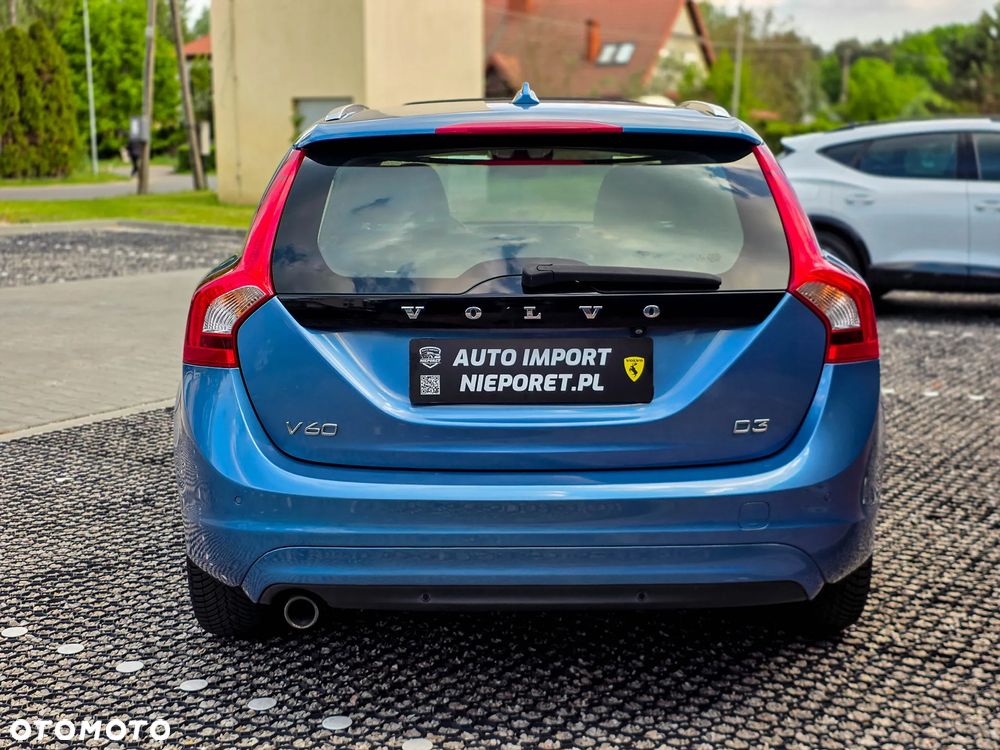Volvo V60 D3 Summum - 38