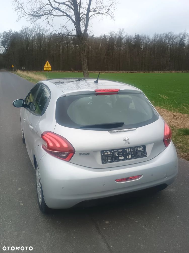 Peugeot 208 PureTech 82 Stop & Start Signature - 3