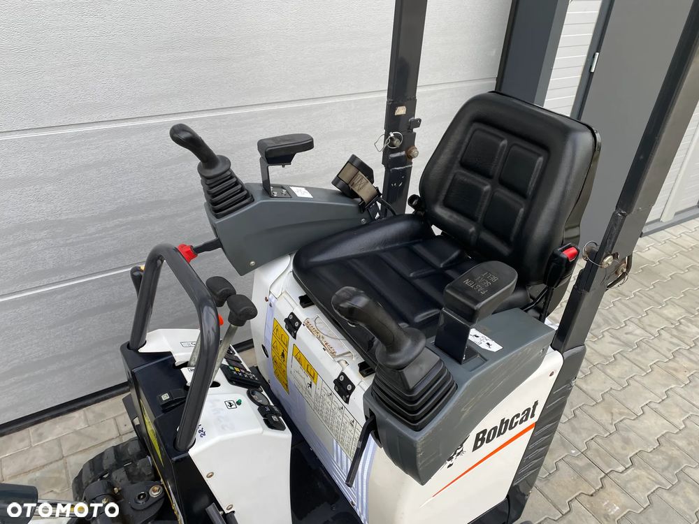 Bobcat E10Z Minikoparka - 8