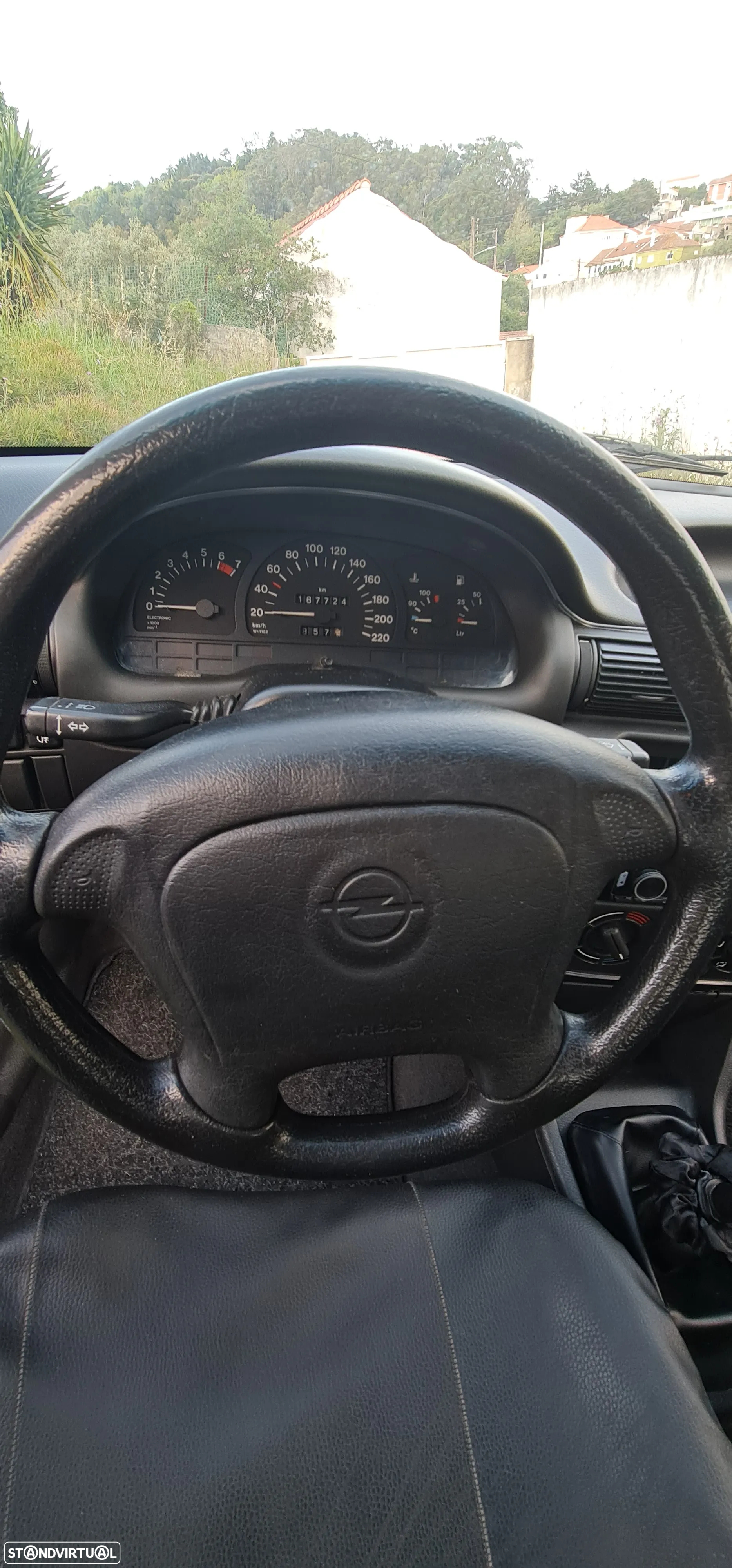 Opel Astra 1.4i GLS - 5