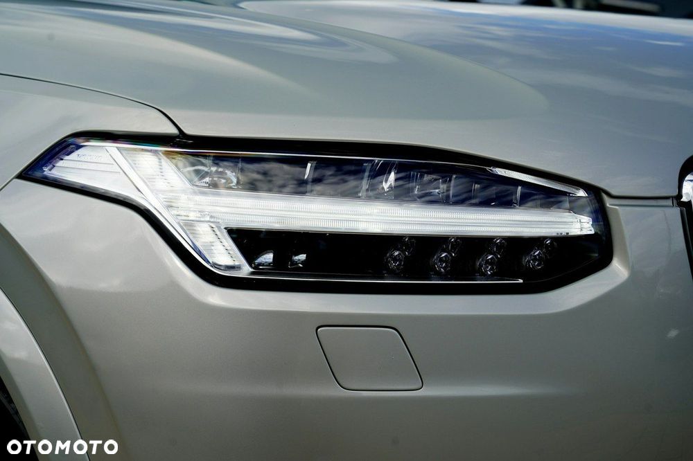 Volvo XC 90 - 6