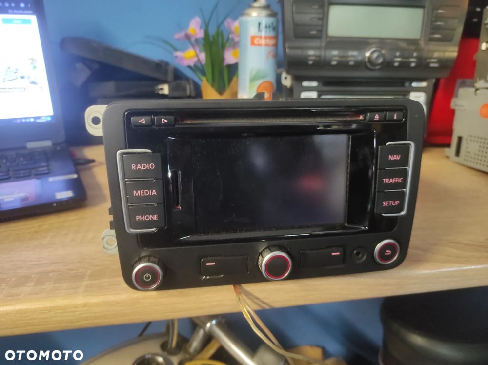 RADIO ODTWARZACZ NAWIGACJA VW RNS 310 2 DIN 3C0035270 VW PASSAT B6 B7 CC SIROCCOGOLF 5 6 POLO 5 JETTA TIGUAN TOURAN CADDY EOS TRANSPORTER T5 ROZKODOWANE WYSYŁKA !!!!! - 3