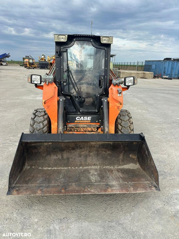 Case SR 250 Loader - 4