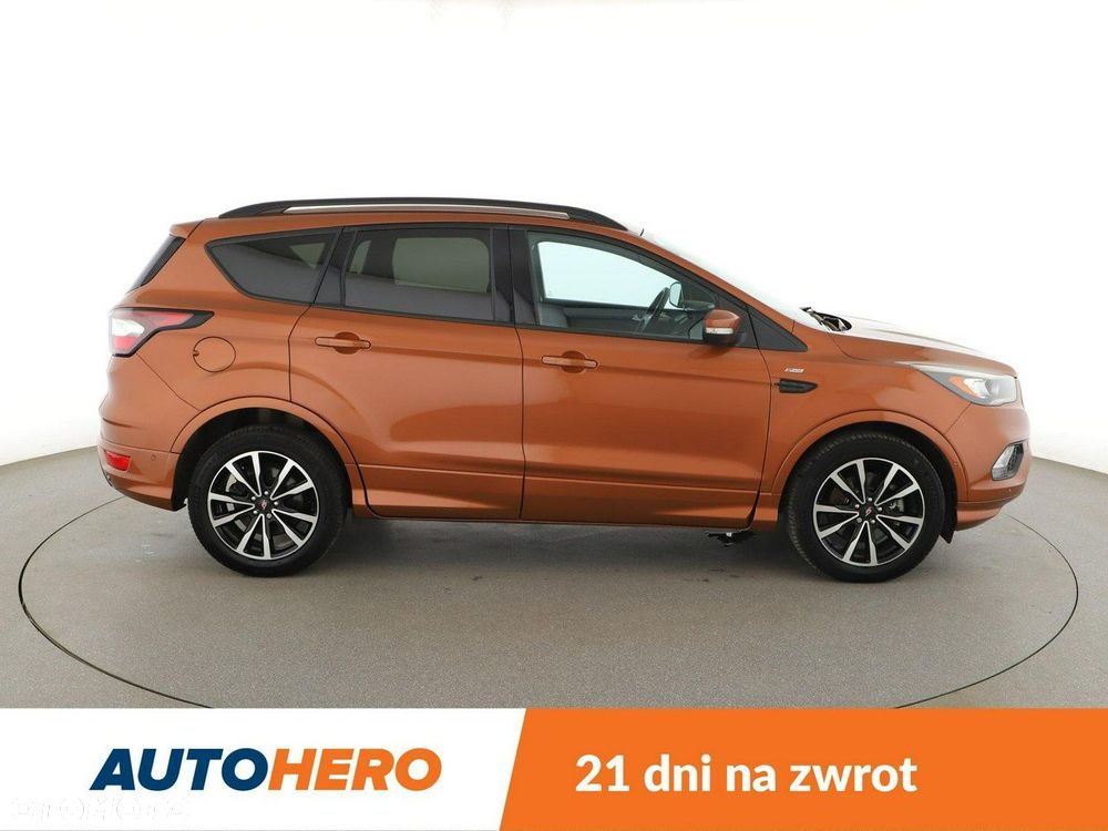 Ford Kuga 2.0 TDCi 2x4 ST-Line - 9