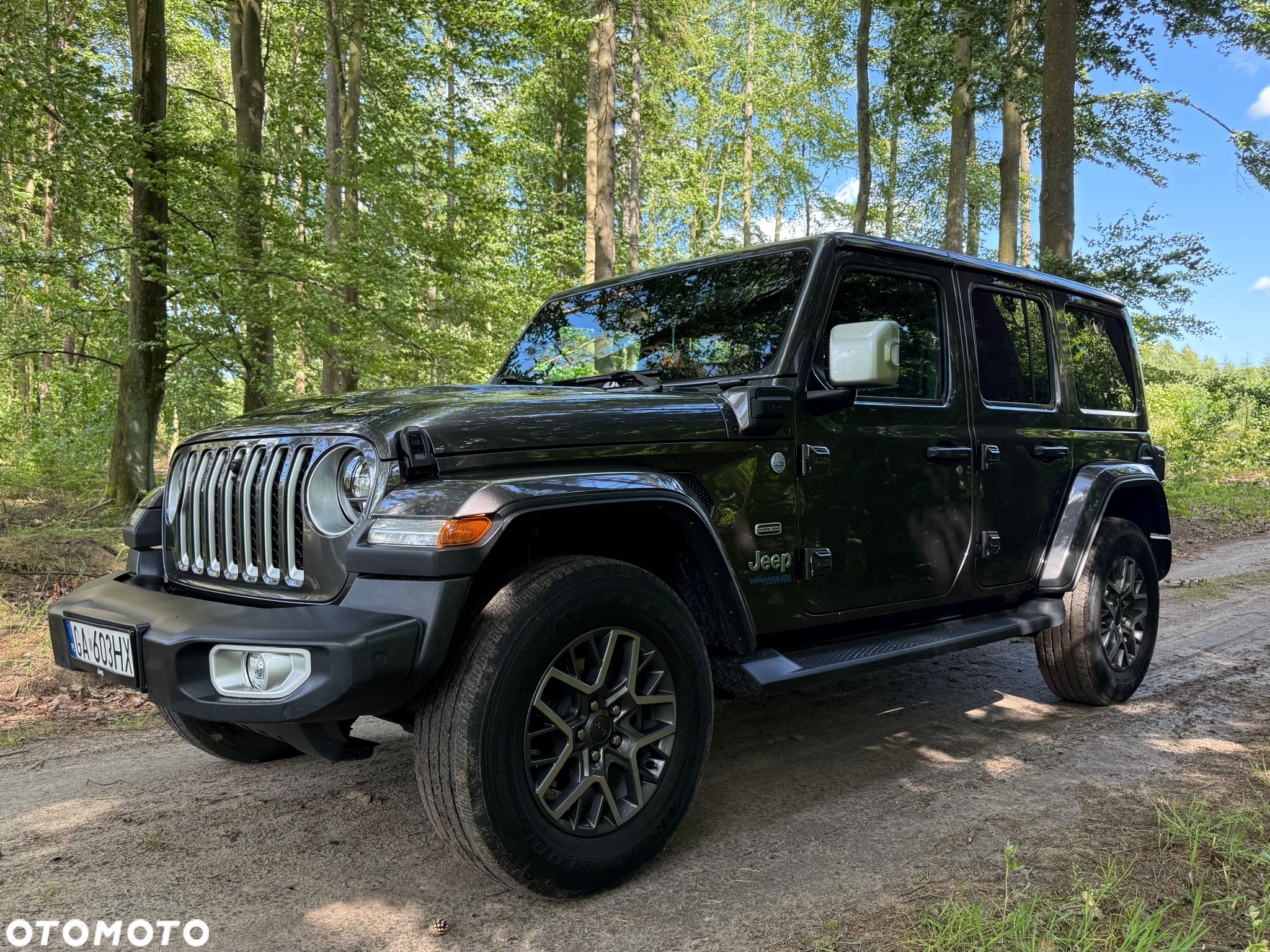 Jeep Wrangler - 12