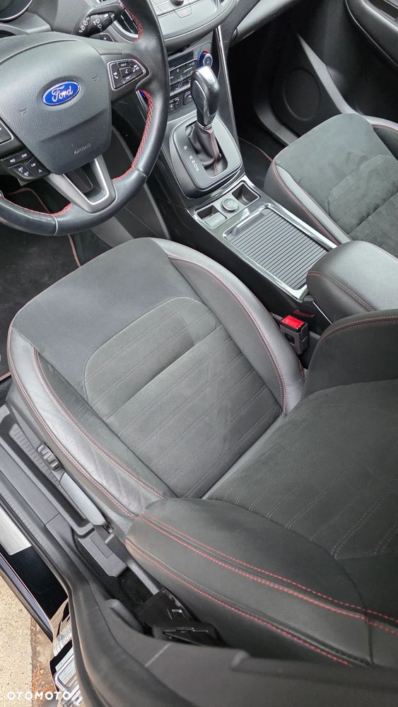 Ford Kuga - 30
