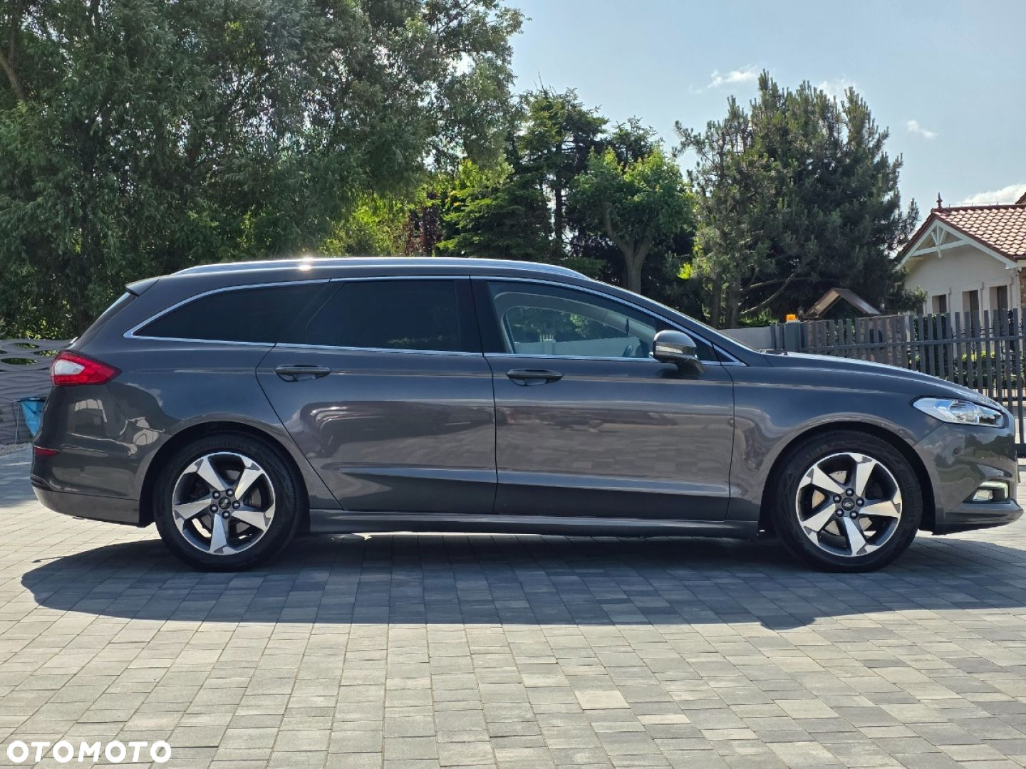 Ford Mondeo - 7