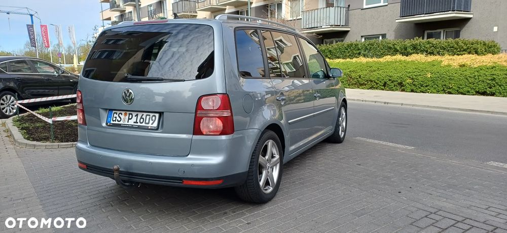 Volkswagen Touran 1.4 TSI Comfortline - 10