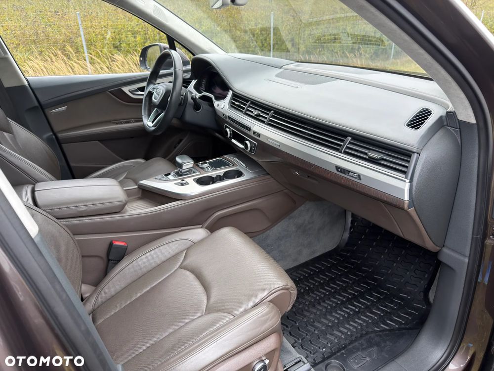 Audi Q7 - 27