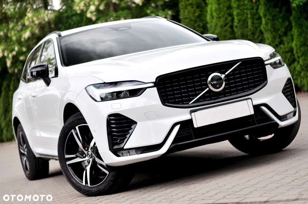 Volvo XC 60 B4 D AWD Ultimate Dark - 3