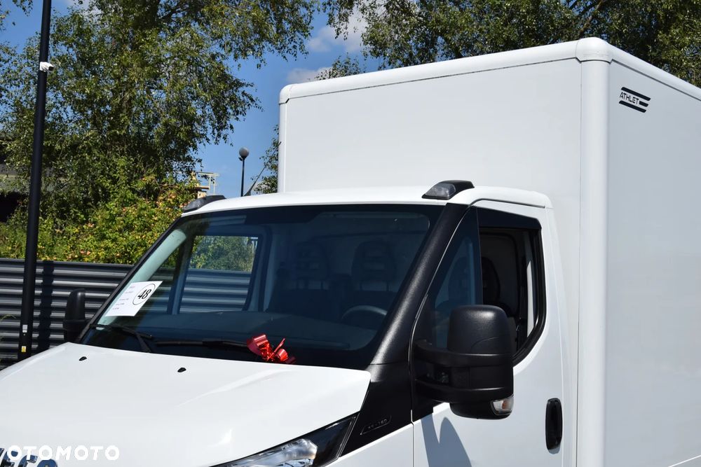 Iveco DAILY 35C16 / 2.3 - 160 KM / 3 OSOBY / DO 3,5 TONY / KONTENER / DOSTAWCZE / WINDA PALFINGER / KLIMA / 2022 / SERWISOWANY / SPROWADZONY Z NIEMIEC - 10