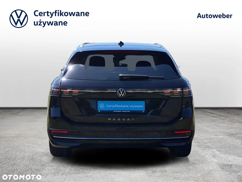 Volkswagen Passat - 4
