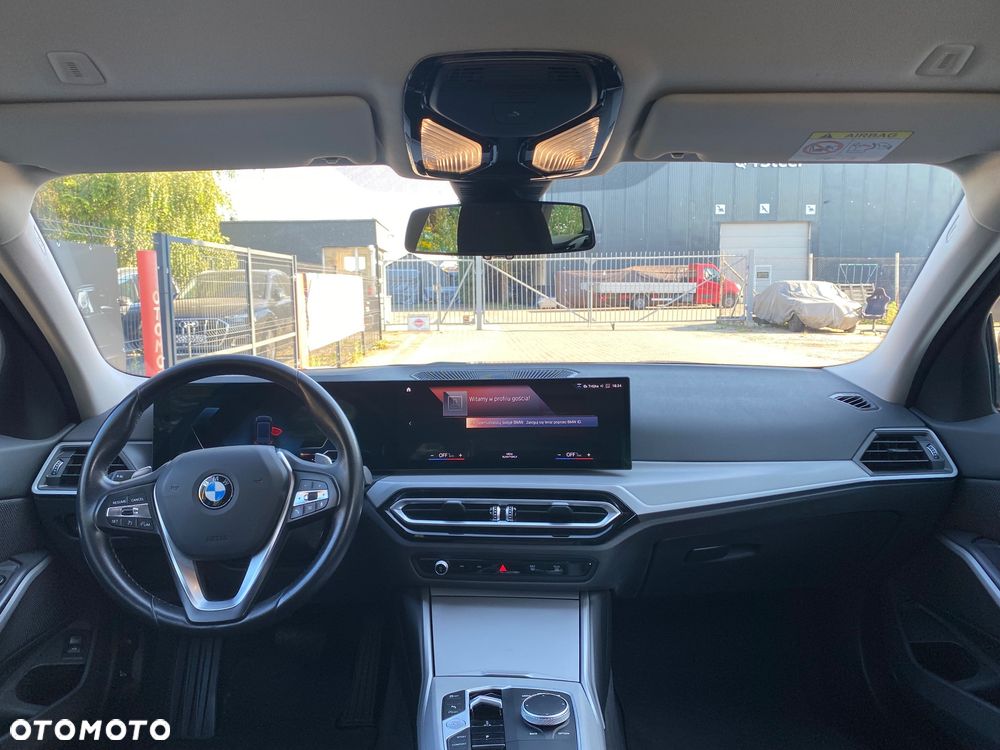 BMW Seria 3 318i Advantage - 16