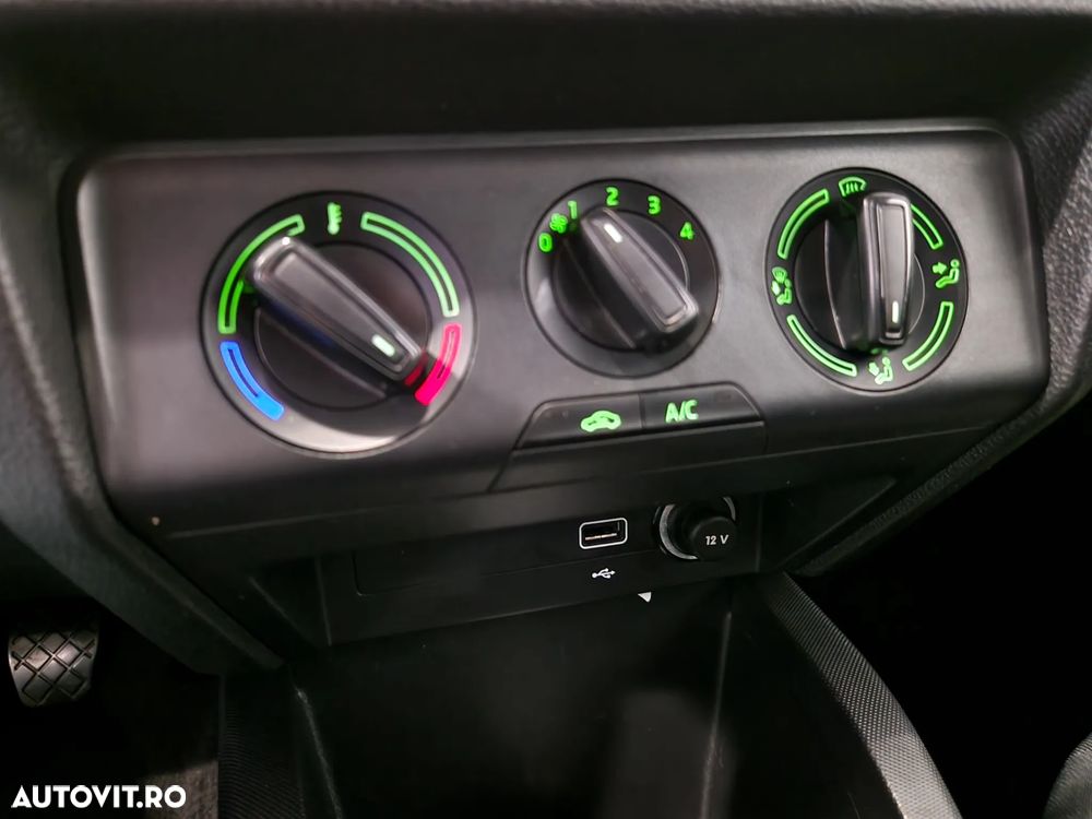 Skoda Fabia - 20