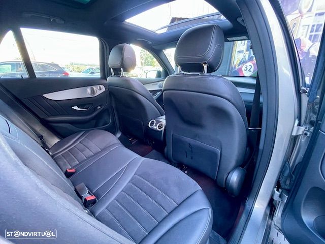 Mercedes-Benz GLC 300 de 4Matic 9G-TRONIC AMG Line - 32