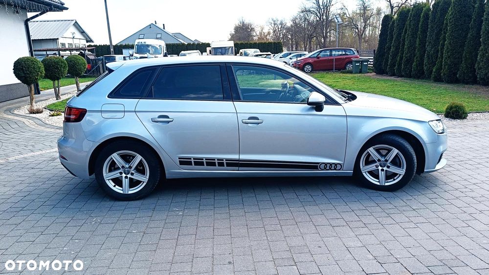 Audi A3 Sportback - 11