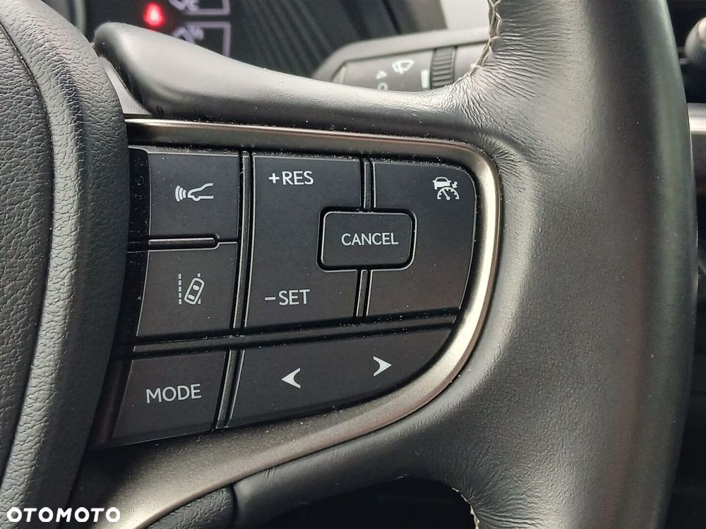 Lexus UX 250h GPF Business Edition 2WD - 32