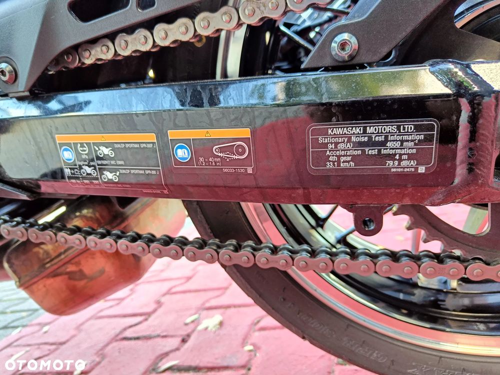 Kawasaki Z 900 RS - 25