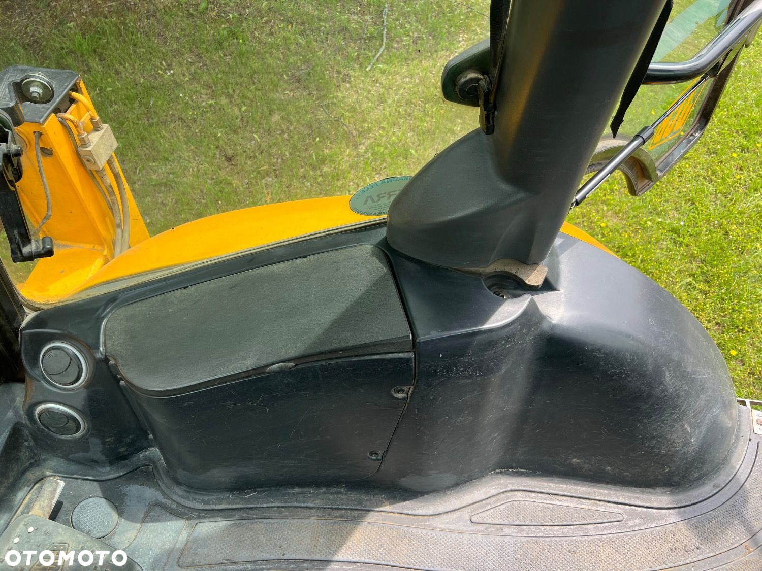 JCB 3Cx 4X4 - 20