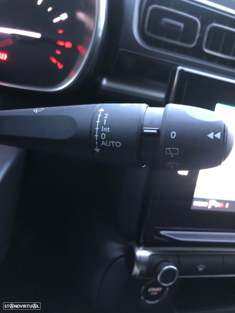 Citroën C3 1.2 PureTech Shine EAT6 - 28