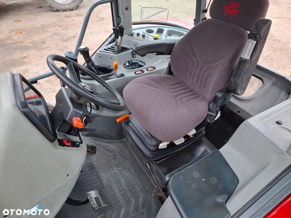 Massey Ferguson 4335 - 3