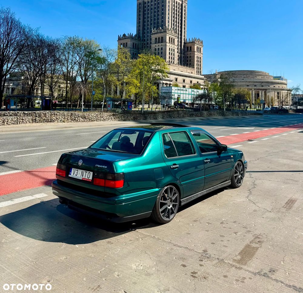 Volkswagen Vento - 2