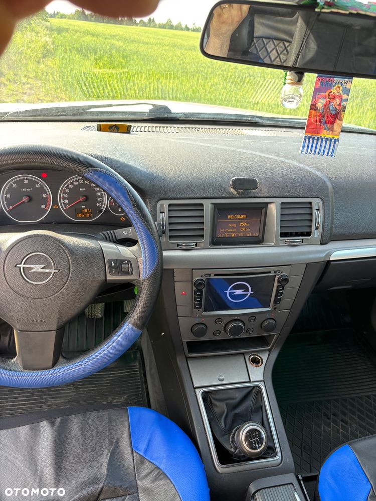 Opel Vectra 1.9 CDTI Cosmo - 7