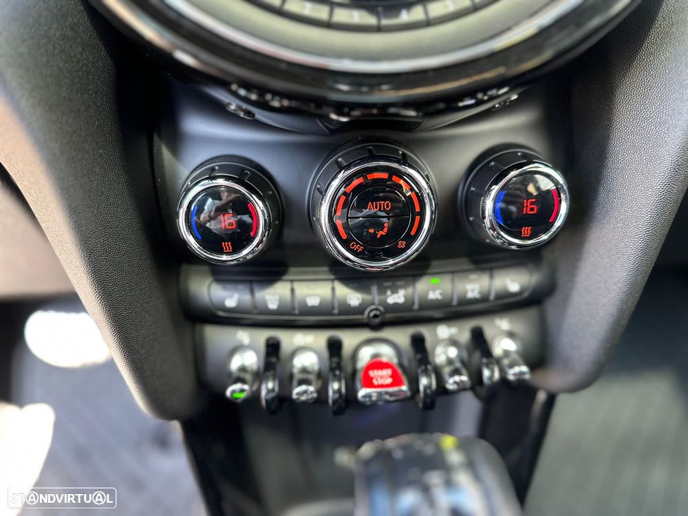 MINI 3 Portas John Cooper Works Aut. - 19