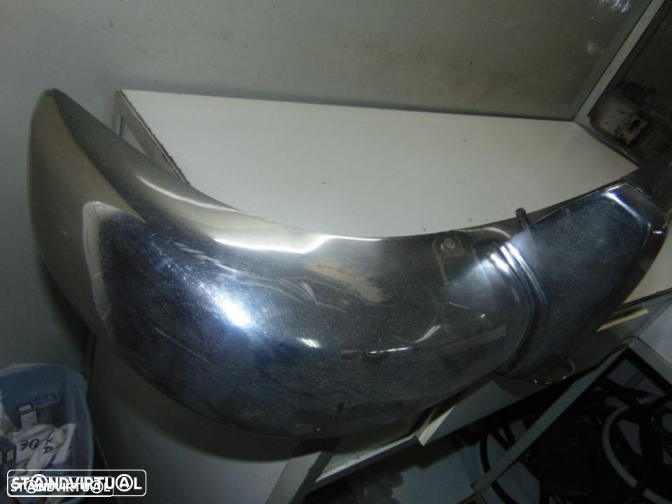 Mercedes W 111 pára-choques de trás - 2