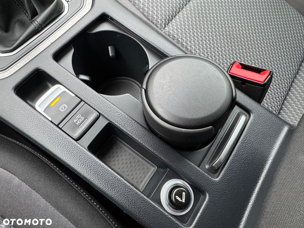 Volkswagen Passat Variant 2.0 TDI (BlueMotion Technology) Comfortline - 28