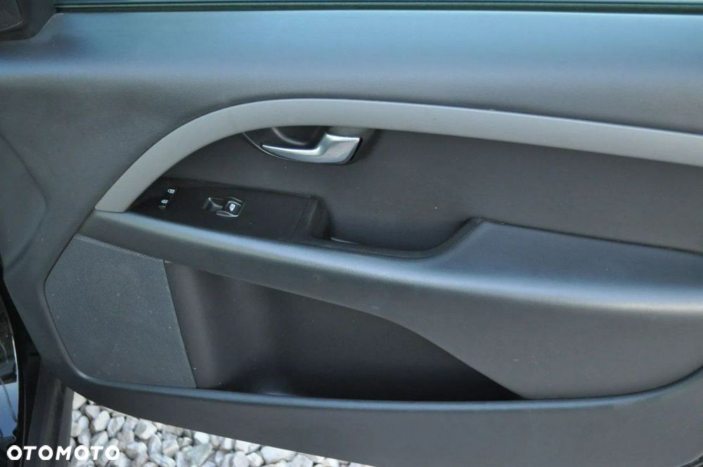 Volvo V70 2.0 - 35