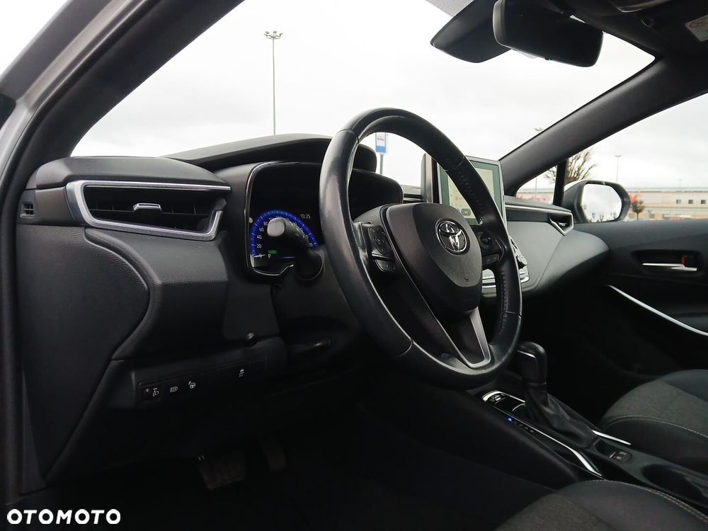 Toyota Corolla 1.8 Hybrid Comfort - 17