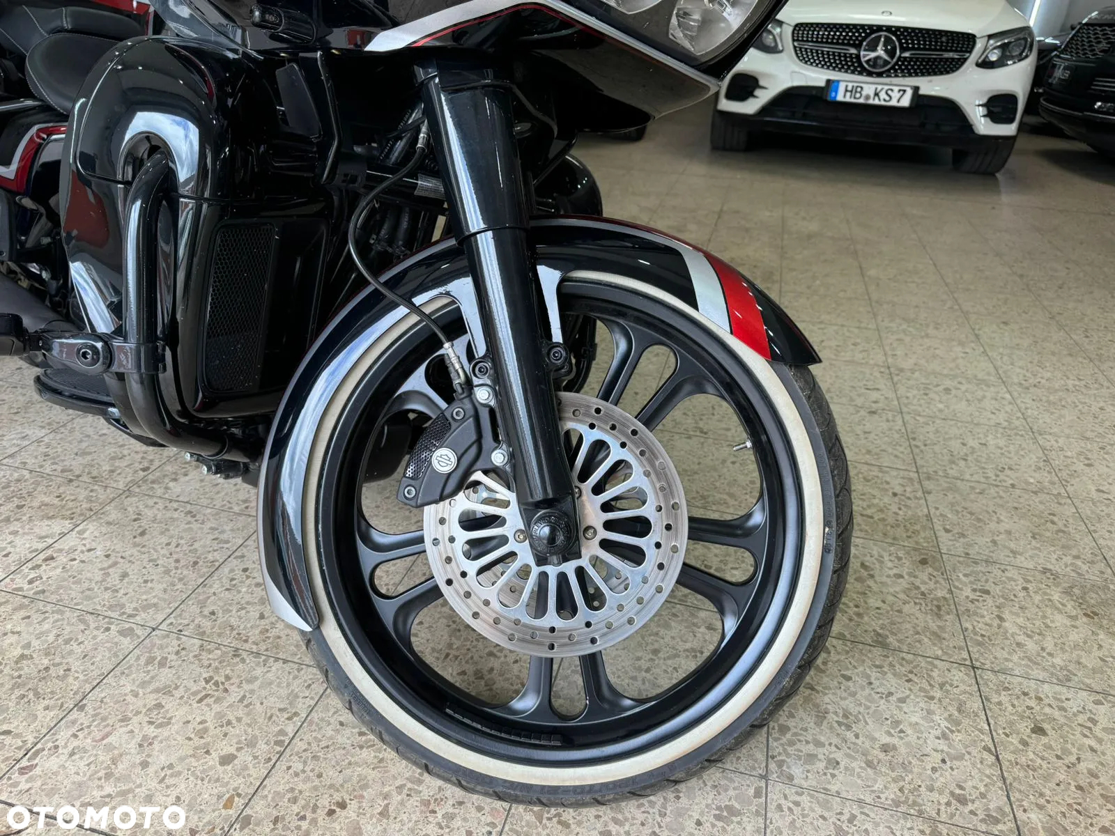 Harley-Davidson Touring Road Glide - 3