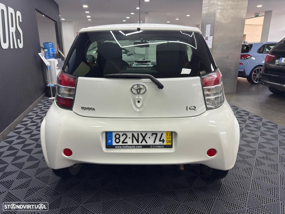 Toyota iQ 1.0 VVT-i Essential+AC - 4