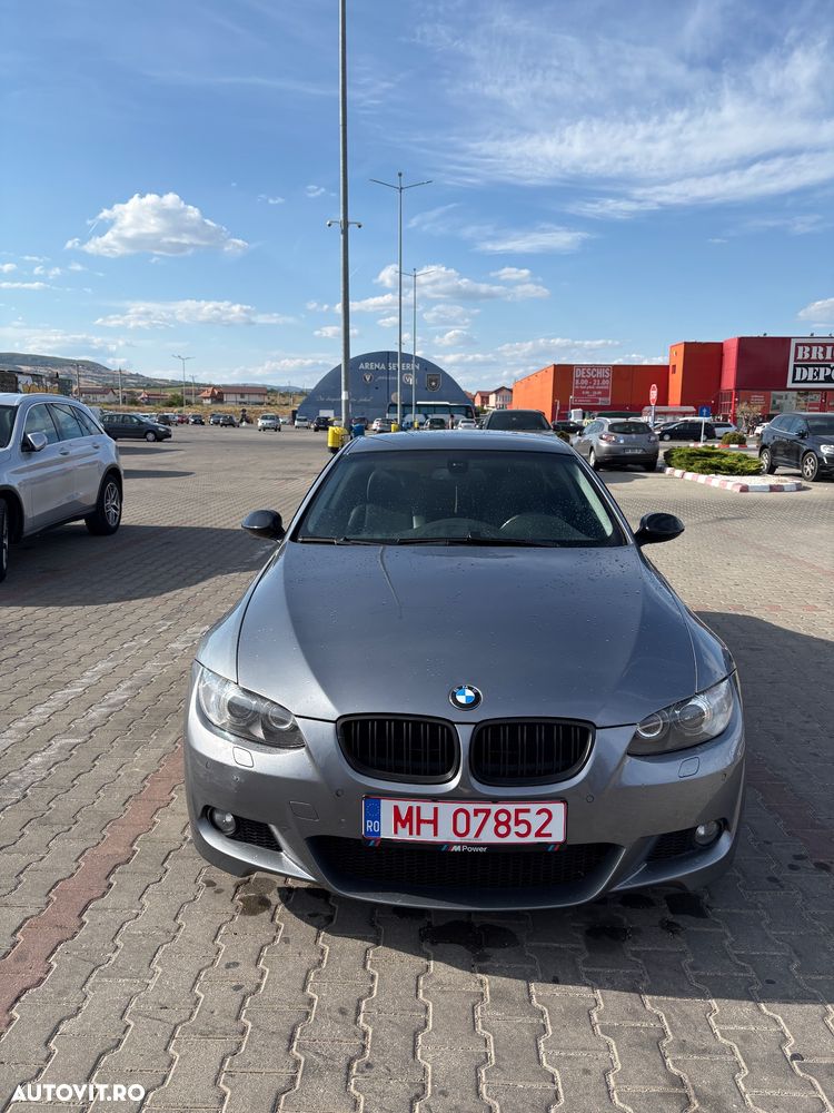 BMW Seria 3 320i Aut. - 1