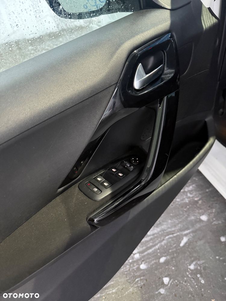 Peugeot 208 1.4 HDi Active Pack - 10