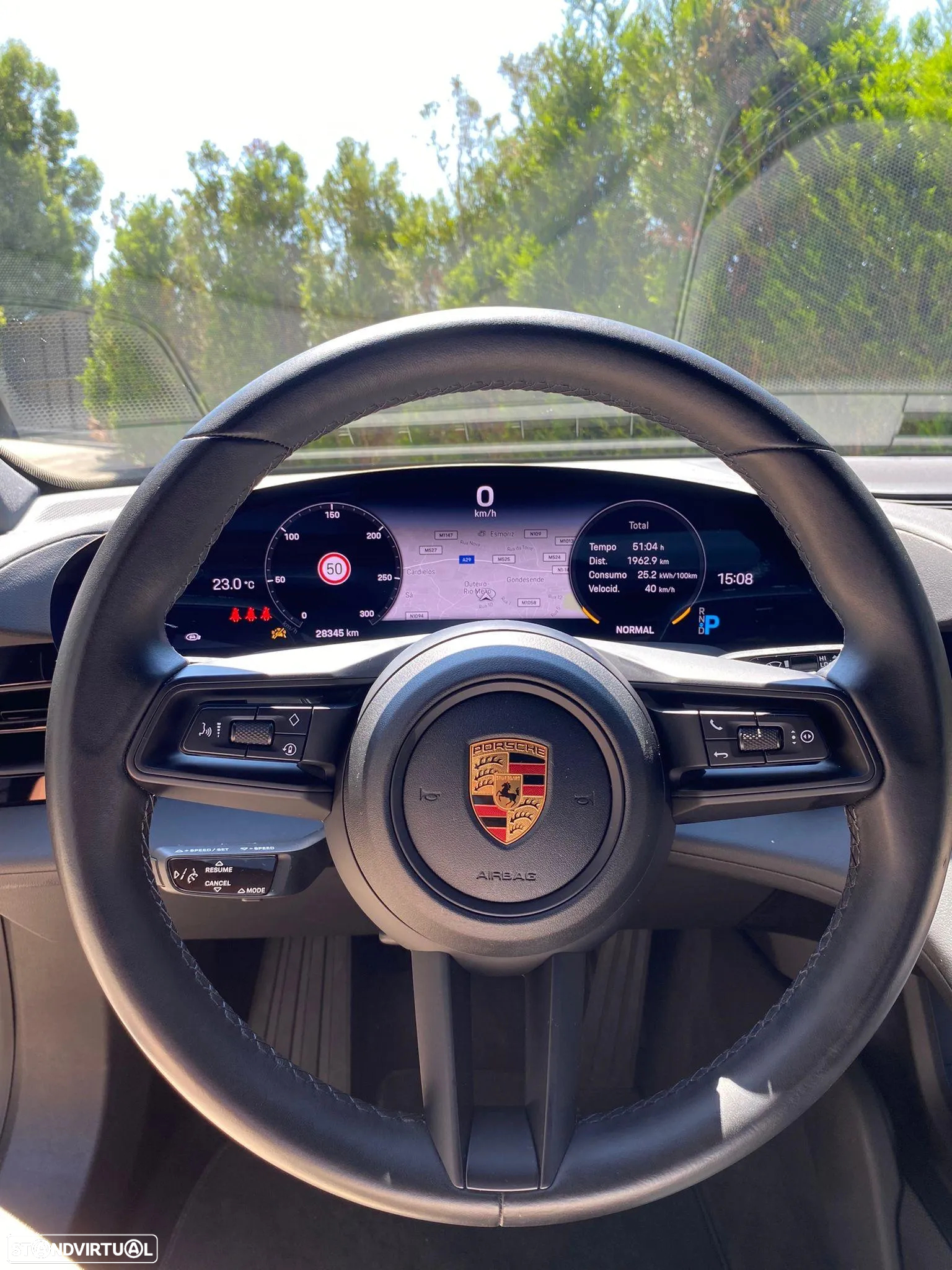 Porsche Taycan Cross Turismo 4 - 11