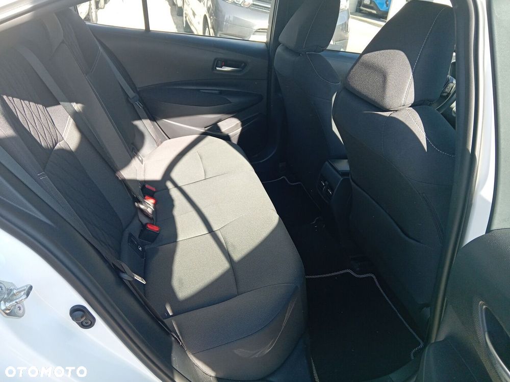 Toyota Corolla - 11