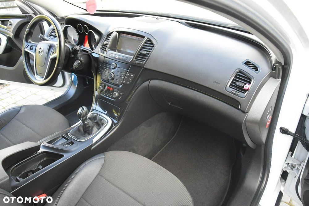 Opel Insignia 1.6 T Cosmo - 32