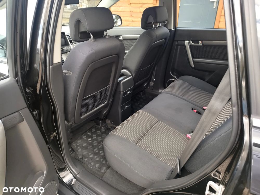 Chevrolet Captiva 2.4 LS 5os - 17