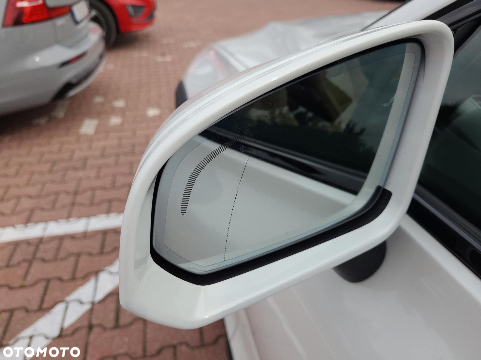 Volvo V60 Cross Country - 30